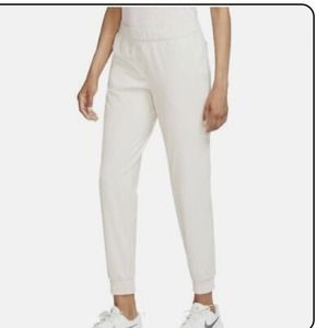 Nike Women's Pants Medium Flex UV Golf Joggers Light Orewood Brown CK5811-104